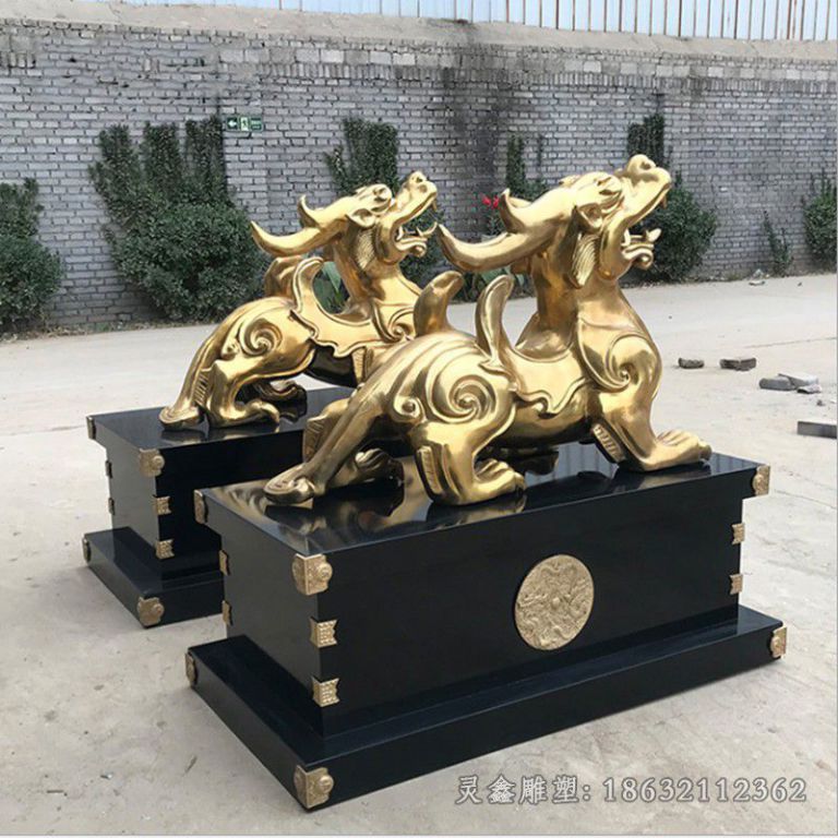 金色貔貅广场景观铜雕