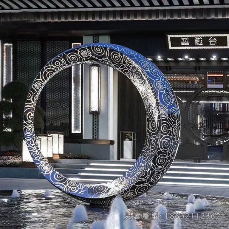 不锈钢镜面环水景景观雕塑