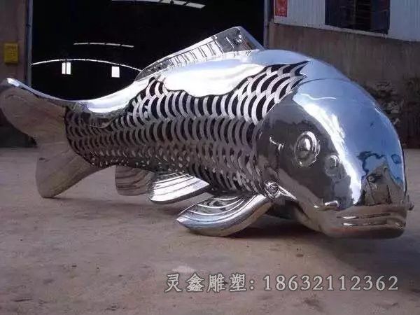 镂空鱼不锈钢景观雕塑