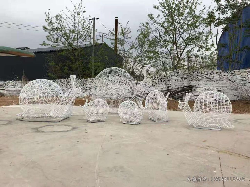 不锈钢镂空蜗牛广场雕塑