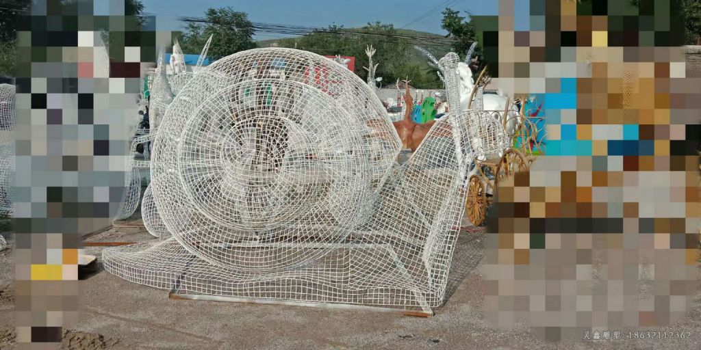 不锈钢镂空蜗牛校园雕塑
