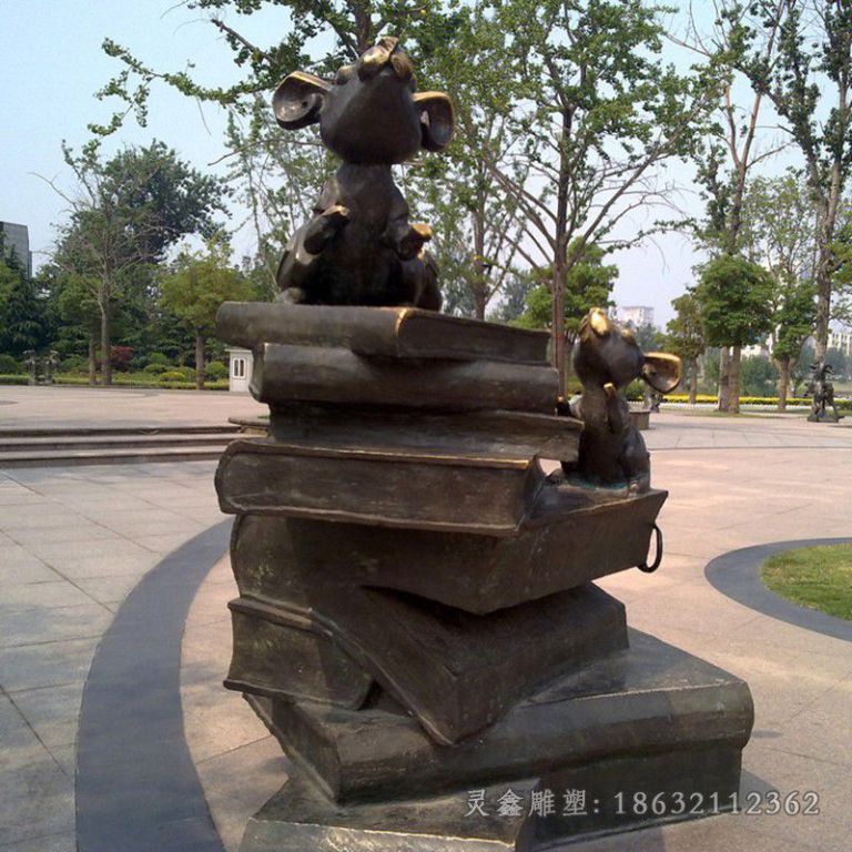 生肖鼠城市景观铜雕