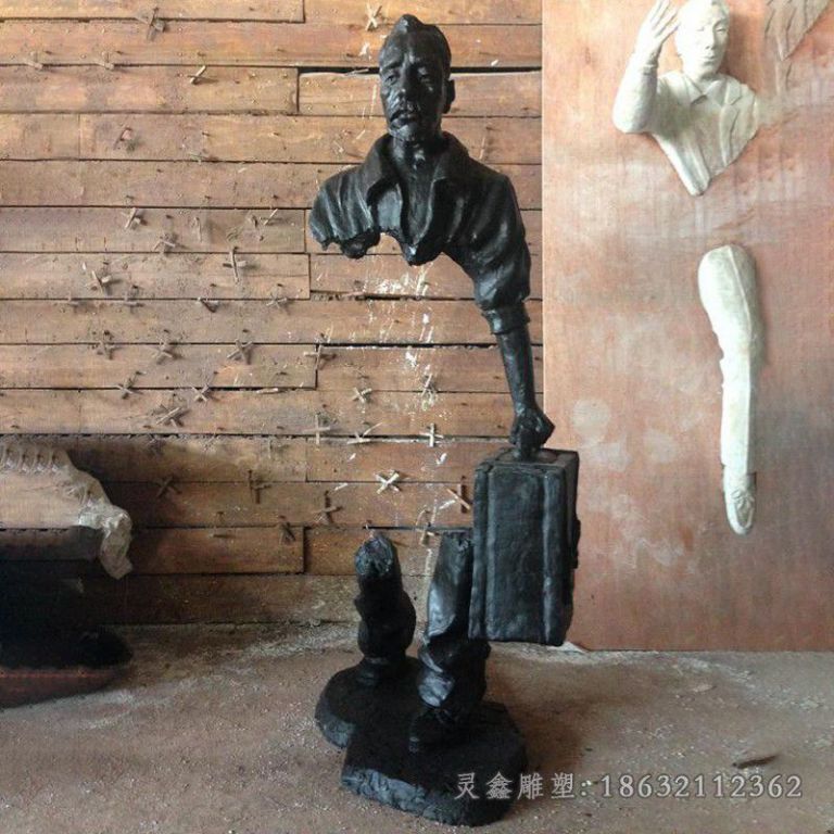 广场抽象人物标志铜雕