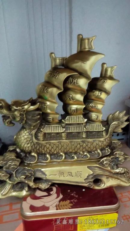 金色帆船城市景观铜雕