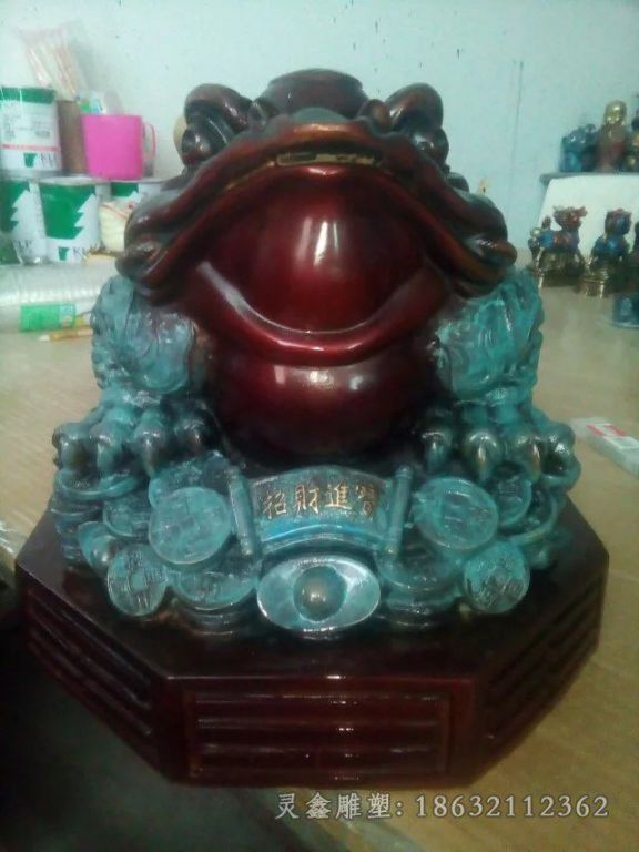 神兽金蟾广场景观铜雕