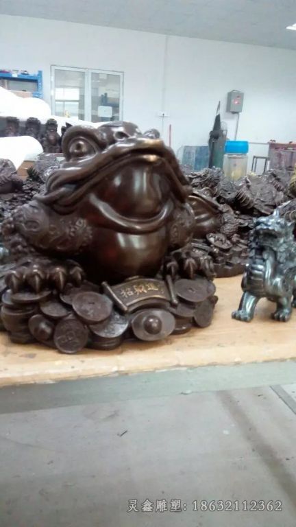 神兽金蟾小区景观铜雕