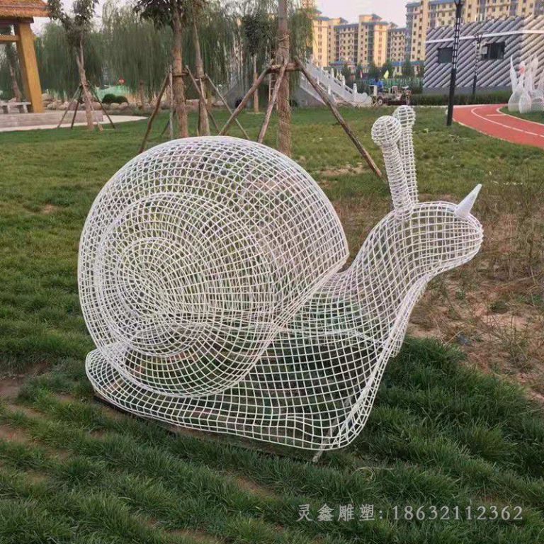 镂空蜗牛校园不锈钢雕塑