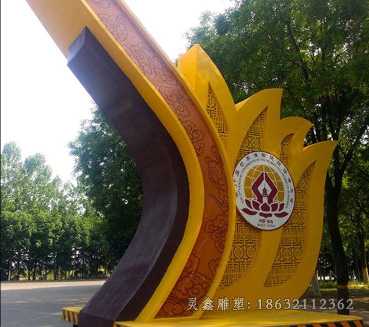 不锈钢彩绘标志街边雕塑
