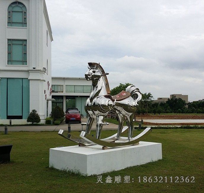 不锈钢抽象马商场雕塑
