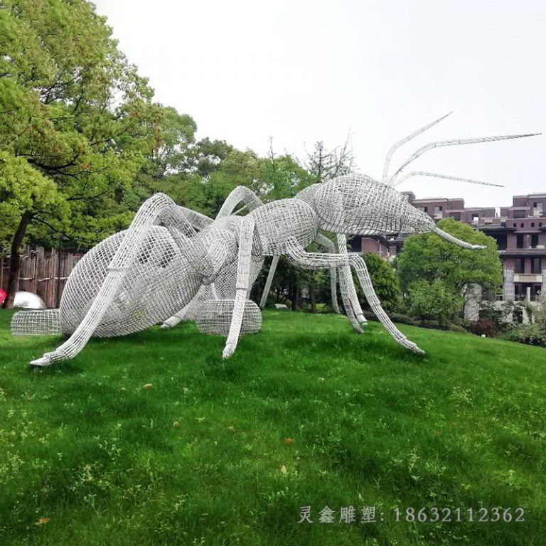 不锈钢白色蚂蚁街边雕塑