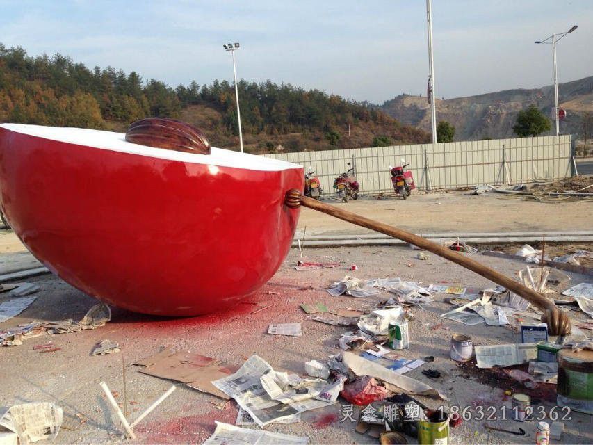不锈钢红色苹果抽象雕塑