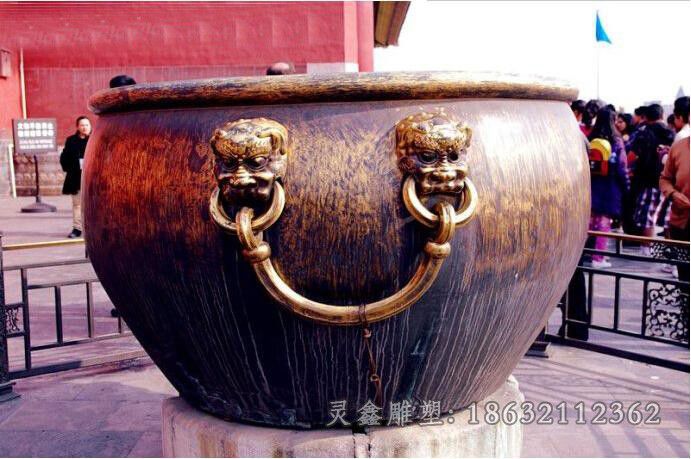 水缸公园抽象景观铜雕