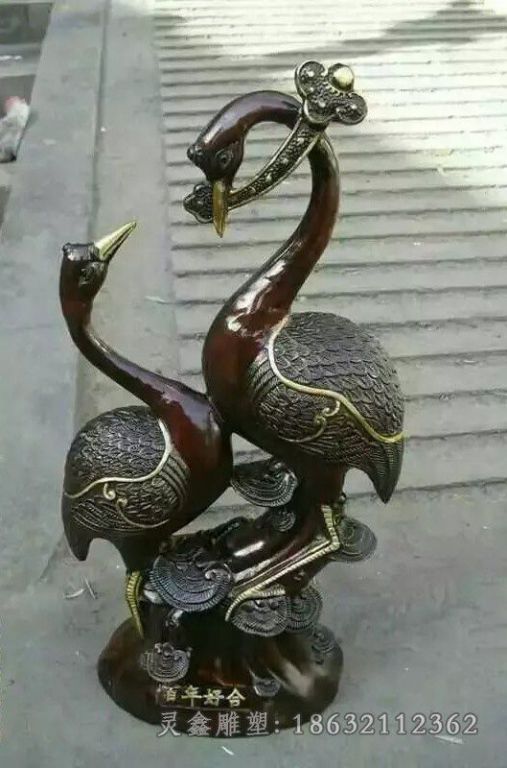 嘴叼如意天鹅动物铜雕