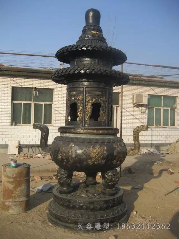 三足圆形香炉景观铜雕