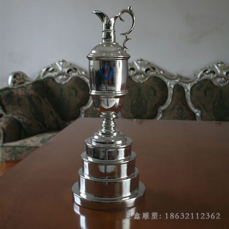 不锈钢镜面奖杯抽象雕塑