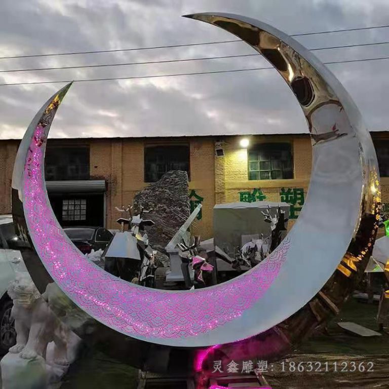 彩绘月亮镜面不锈钢雕塑