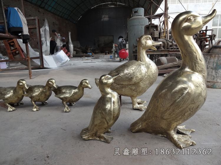 黄铜鸭子动物景观铜雕