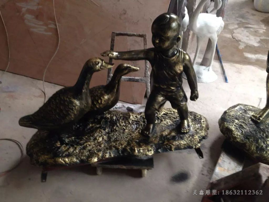 动物鸭子抽象景观铜雕
