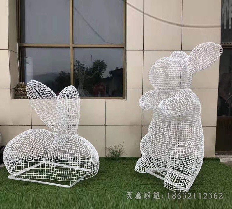 不锈钢镂空兔子城市雕塑
