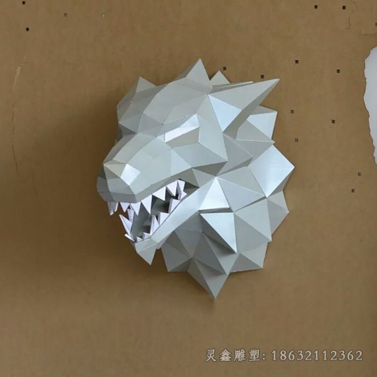 不锈钢几何狼头景观雕塑