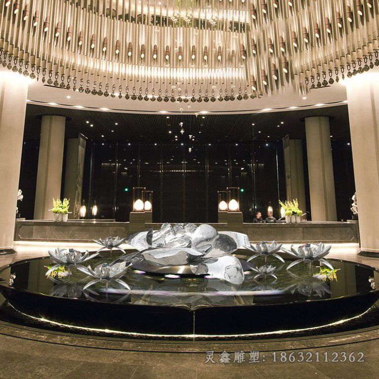 不锈钢镜面莲花小区雕塑
