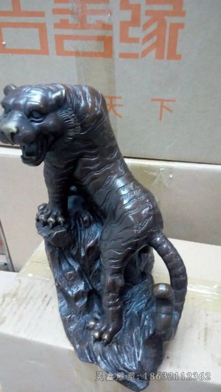 老虎园林景观动物铜雕