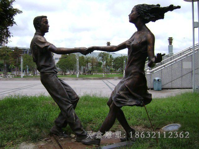 男女跳舞城市人物铜雕