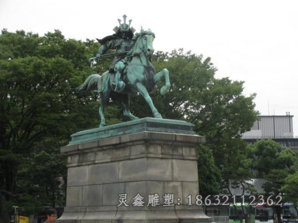 青铜骑马人物景观铜雕
