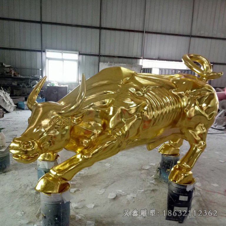 不锈钢钛金华尔街牛雕塑