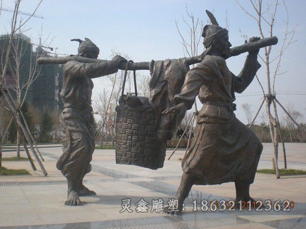 农耕文化挑扁担公园铜雕