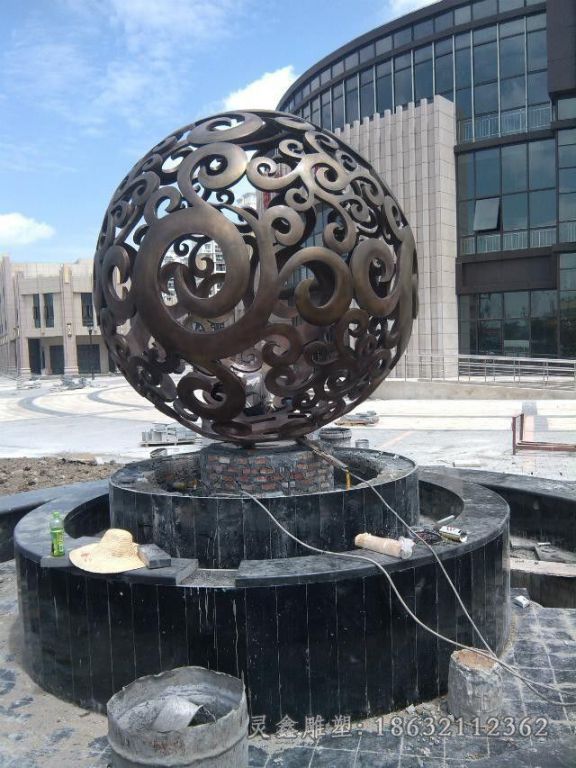 抽象镂空球城市景观铜雕