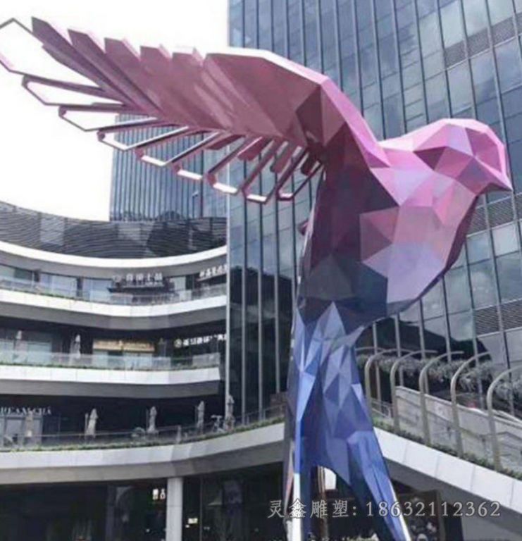 不锈钢彩绘小鸟动物雕塑
