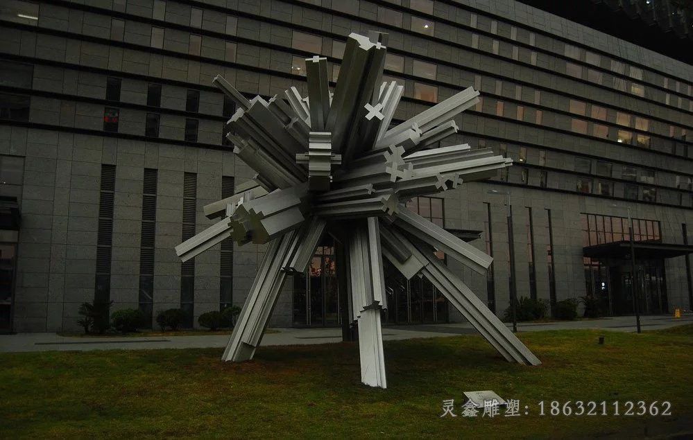 不锈钢异抽象景观雕塑
