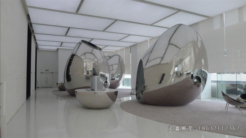 不锈钢异形标志景观雕塑