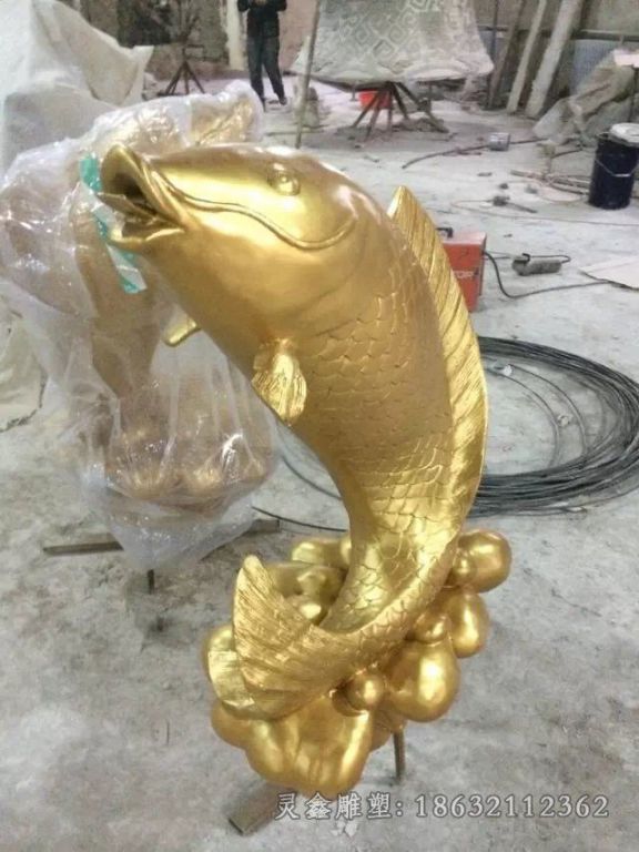 喷泉鱼动物景观铜雕