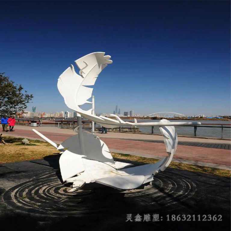 不锈钢白色羽毛景观雕塑