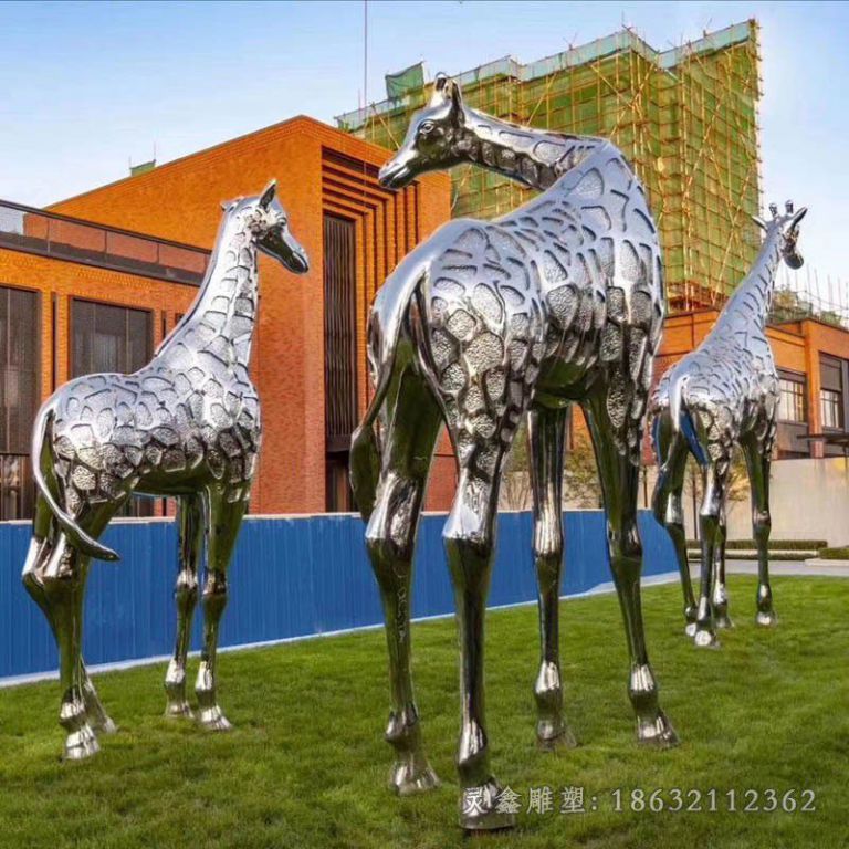 不锈钢长颈鹿几何动物雕塑