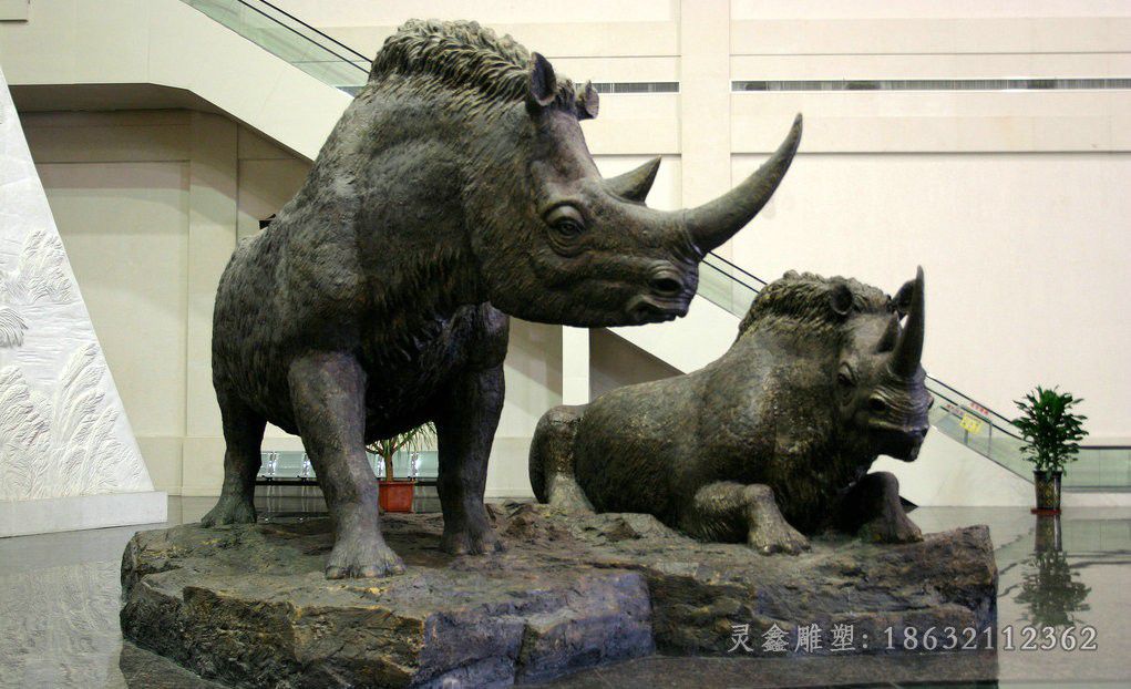 犀牛动物景观小品铜雕