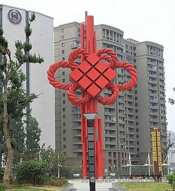 不锈钢彩绘中国结小区雕塑