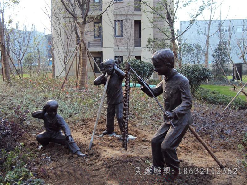 小孩放炮人物景观铜雕