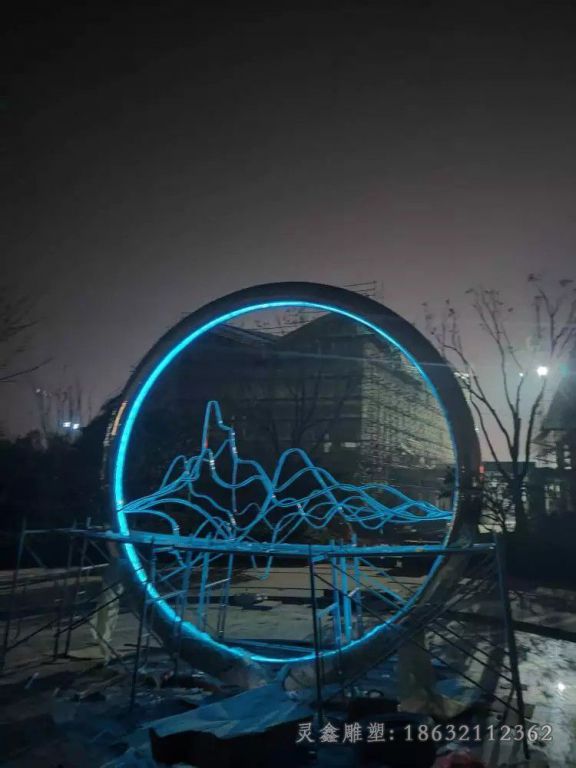 不锈钢发光圆环水景雕塑