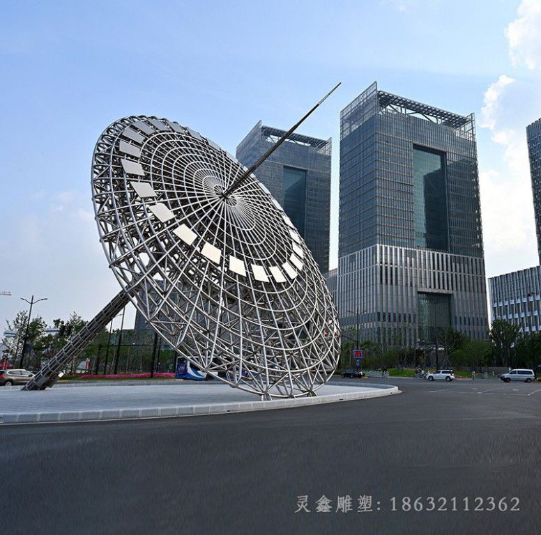 不锈钢镂空日晷景观雕塑