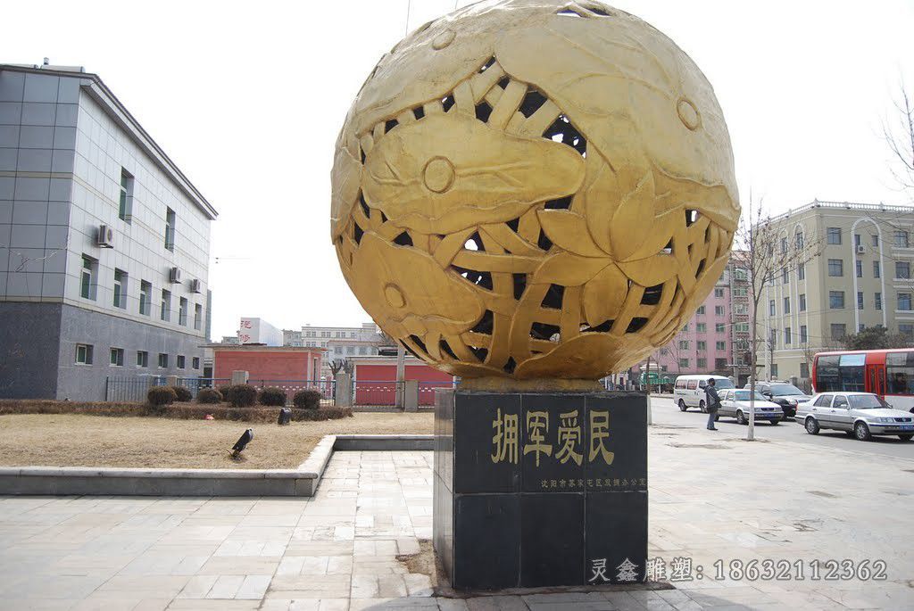 援军爱民抽象景观铜雕