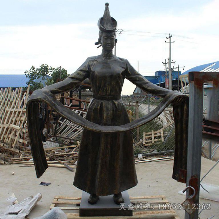 少数民族人物标志铜雕
