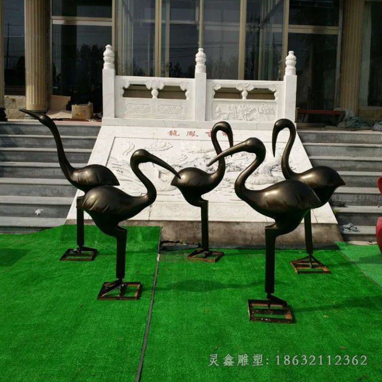 抽象群鹤景区动物铜雕