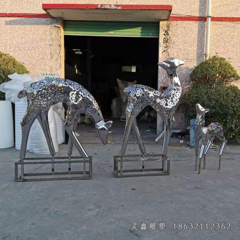 三只小鹿不锈钢庭院雕塑
