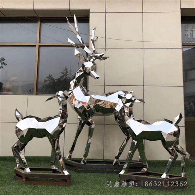 三只小鹿不锈钢景区雕塑