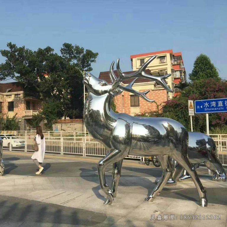 镜面鹿不锈钢小区雕塑
