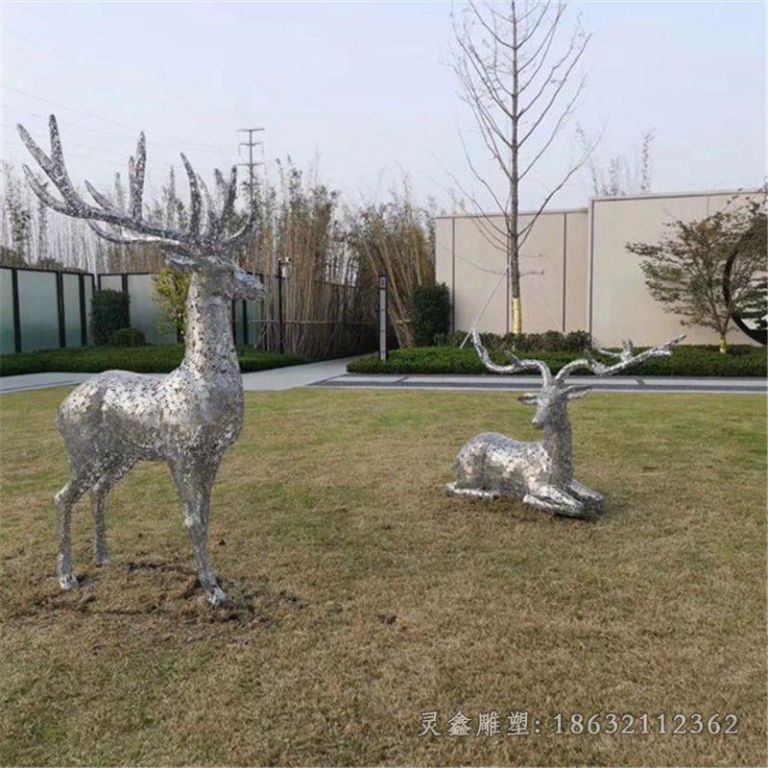 镂空鹿不锈钢景观雕塑