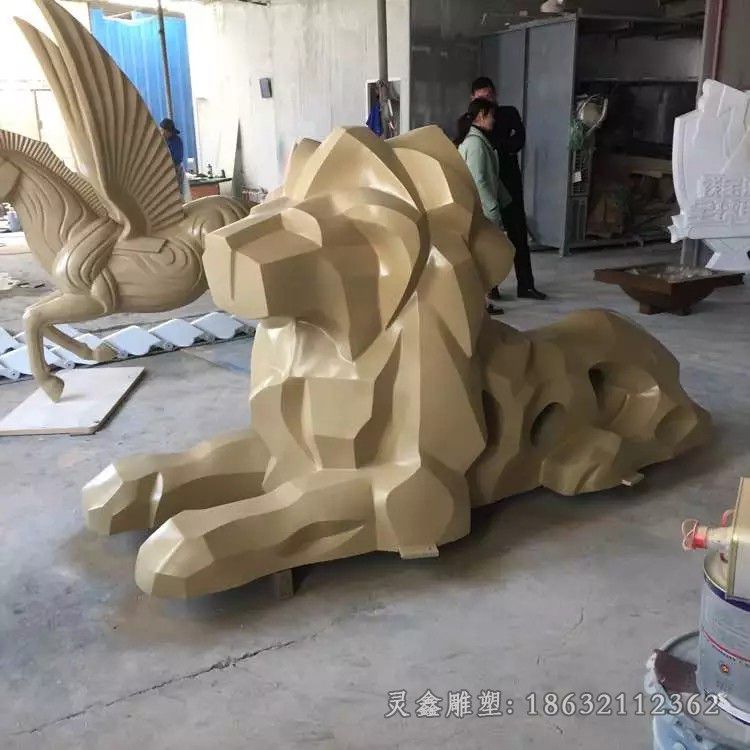 几何狮子动物不锈钢雕塑